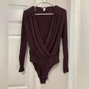 H&M Dark Burgundy V-neck Long Sleeve Bodysuit Size Small